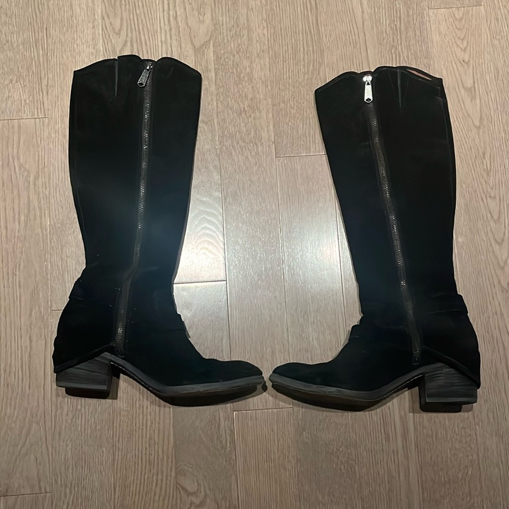 Donald J Pliner Dela Boots